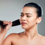 Mascarilla de aguacate para reparar el cabello maltratado