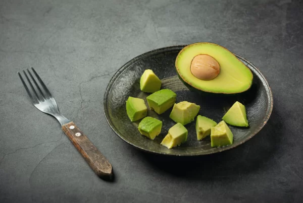 aguacate para el cabello maltratado