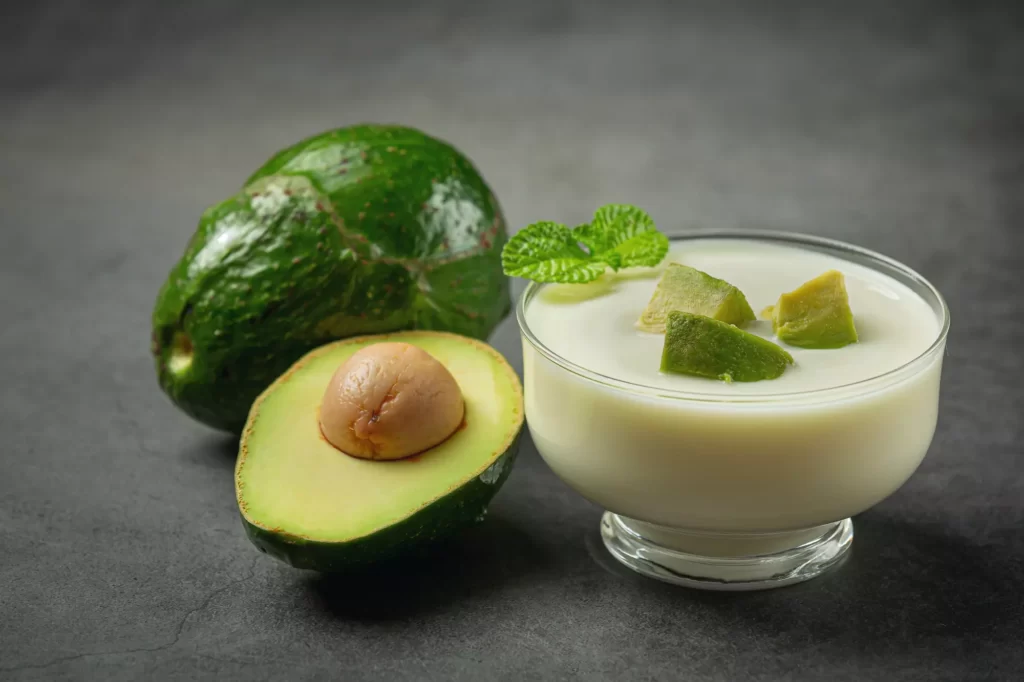 Parfait de Frambuesas, Aguacate y Maracuyá